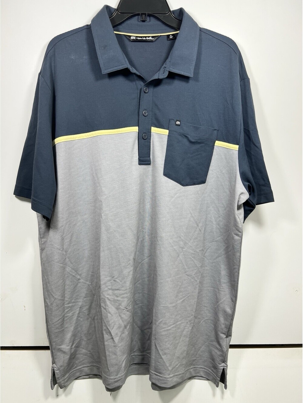 Travis Mathew Men’s XL Polo Golf Shirt Short Sleeve Lightweight Stripes